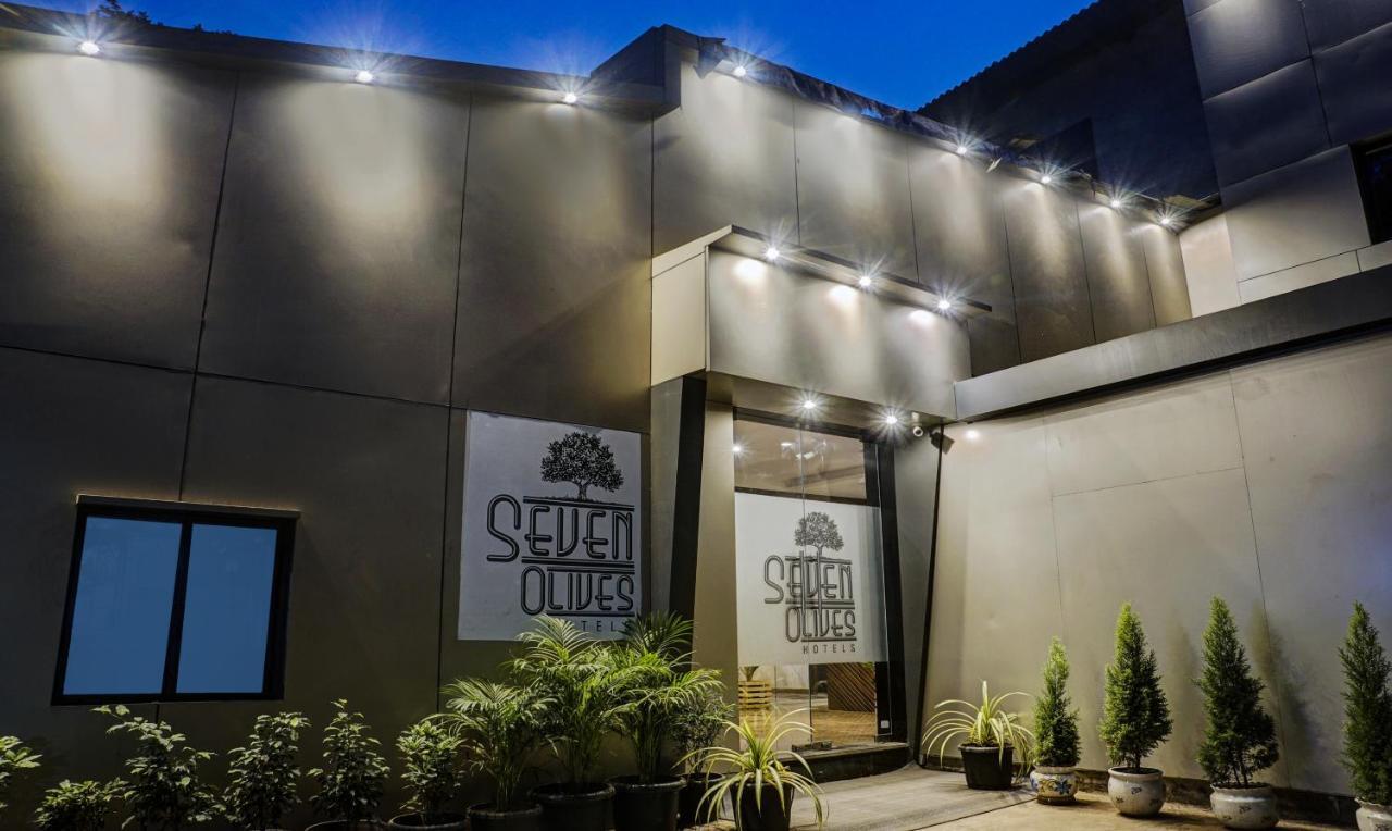 Treebo Trip Seven Olives Andheri Bombaj Exteriér fotografie